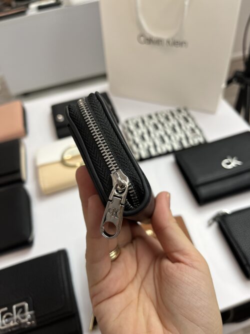 Portfel damski Calvin Klein black mały